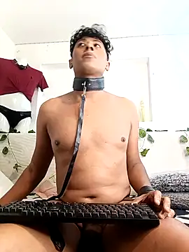 Varek biglatin dick online show from December 3, 2025, 1:24 am