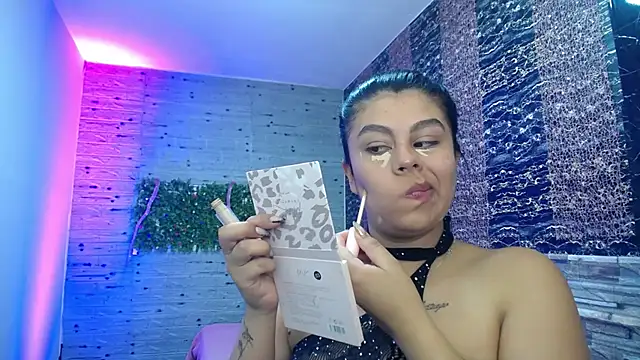 emma petit07 online show from January 10, 2026, 9:16 pm