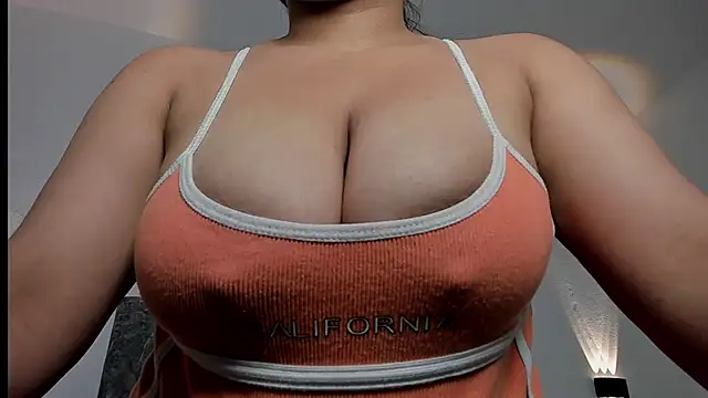 Mia Allenn online show from February 17, 2026, 12:34 pm