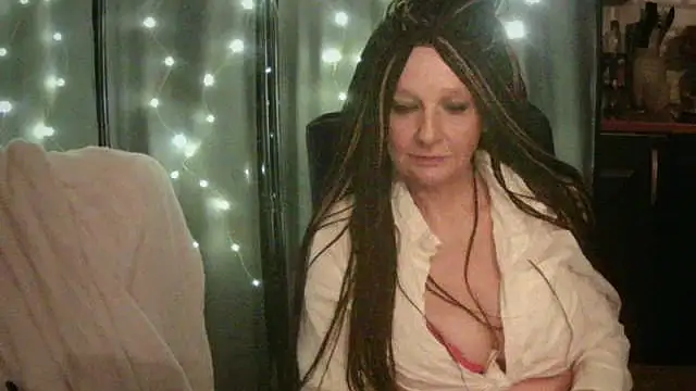 pixxiexo online show from January 8, 2026, 10:23 pm