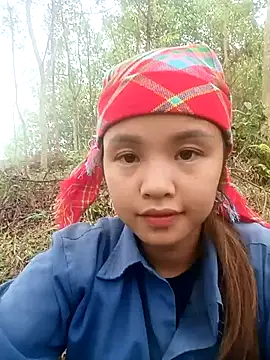 Pretty-haert online show from December 17, 2025, 3:12 am