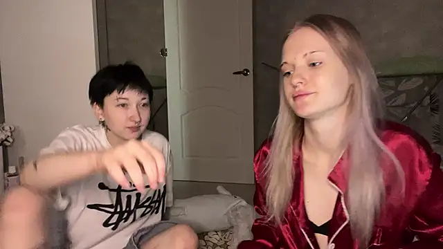 Snapshot of CelenFomes chatting on January 10, 2026, 9:00 am CelenFomes online show from January 10, 2026, 9:00 am