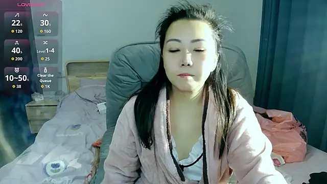 Snapshot of chenanni-01 chatting on December 1, 2025, 3:28 pm chenanni-01 online show from December 1, 2025, 3:28 pm