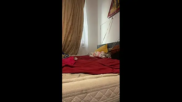 screamm lolalitaa online show from December 22, 2025, 9:50 am