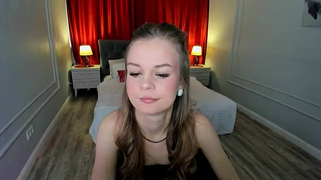 MidnighteAura online show from April 4, 2026, 3:27 am