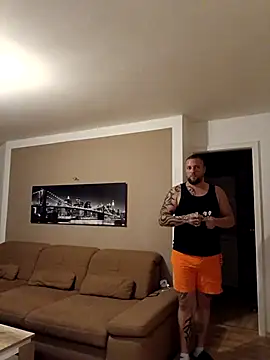Snapshot of Chiemsee610 chatting on May 16, 2026, 8:18 pm Chiemsee610 online show from May 16, 2026, 8:18 pm