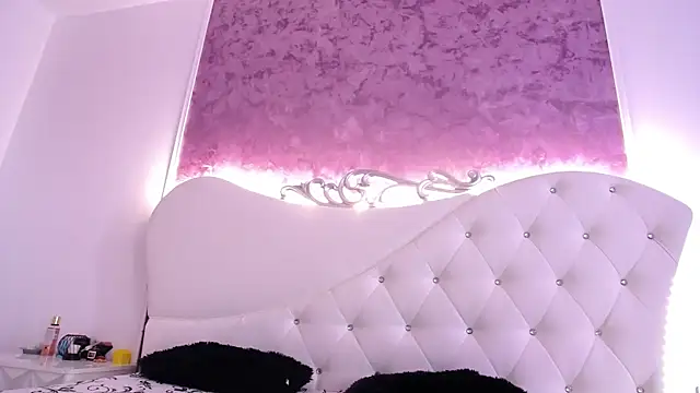 RavenFoxxy online show from May 21, 2026, 5:58 am