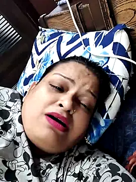 Snapshot of Sexey-Model21 chatting on June 5, 2026, 8:47 pm Sexey-Model21 online show from June 5, 2026, 8:47 pm