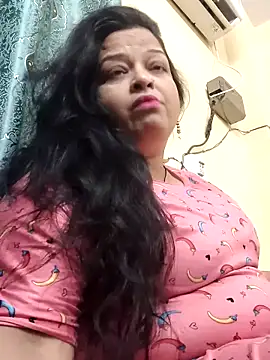 Snapshot of Sexey-Model21 chatting on June 6, 2026, 3:39 pm Sexey-Model21 online show from June 6, 2026, 3:39 pm
