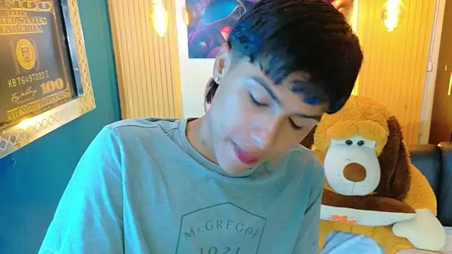 StormLuxX online show from March 19, 2026, 12:31 pm