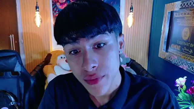 StormLuxX online show from March 20, 2026, 12:10 pm