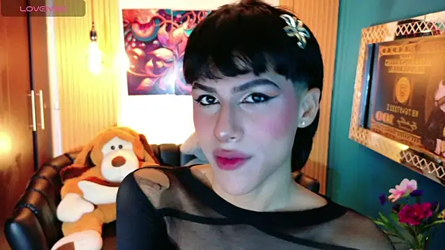 Snapshot of StormLuxX chatting on May 22, 2026, 1:06 pm StormLuxX online show from May 22, 2026, 1:06 pm