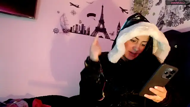 MisNicol online show from January 17, 2026, 1:05 pm