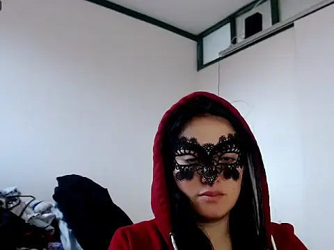 MisNicol online show from February 16, 2026, 9:22 pm