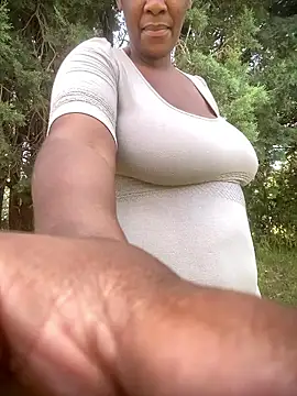 GiantClithpee online show from January 16, 2026, 9:13 am