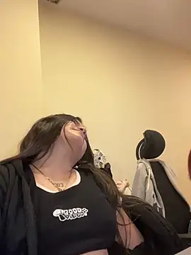 Camila Duarte2 online show from April 15, 2026, 7:58 pm