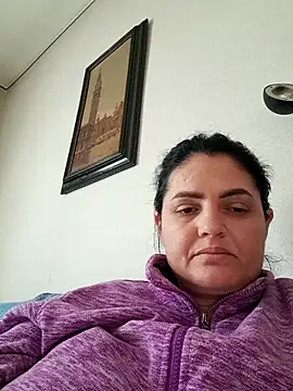 Snapshot of gini92 chatting on February 10, 2026, 7:45 am gini92 online show from February 10, 2026, 7:45 am