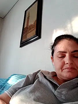 Snapshot of gini92 chatting on April 3, 2026, 6:00 am gini92 online show from April 3, 2026, 6:00 am