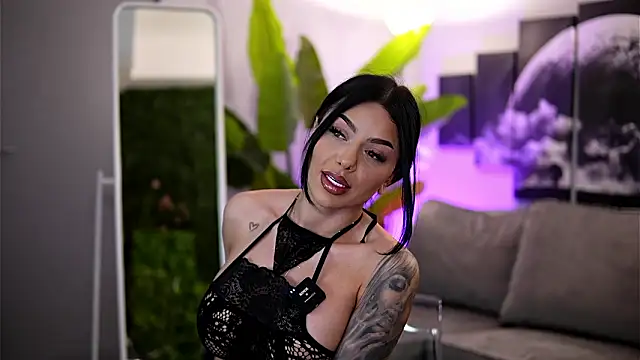 Ivy Trix online show from March 19, 2026, 7:07 pm