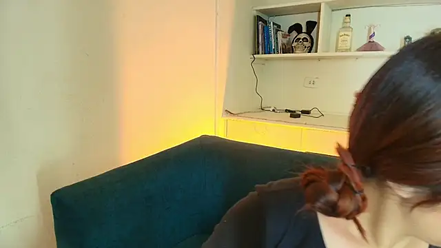 Saelivrae online show from December 16, 2025, 7:41 pm