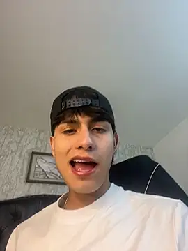 Lander Cruz online show from January 5, 2026, 9:07 pm