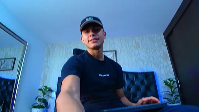 Lander Cruz online show from March 11, 2026, 7:09 pm