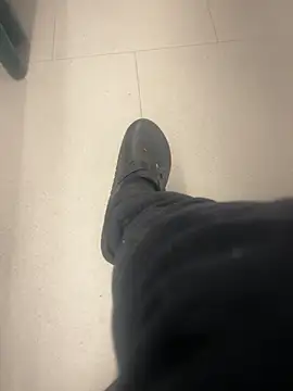 andresbale online show from April 26, 2026, 10:51 pm