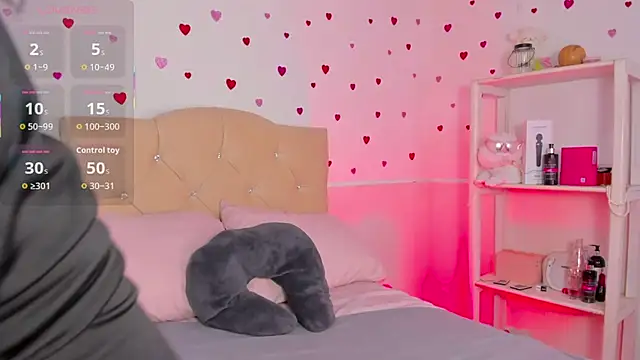 maddysboobs online show from February 5, 2026, 8:35 pm