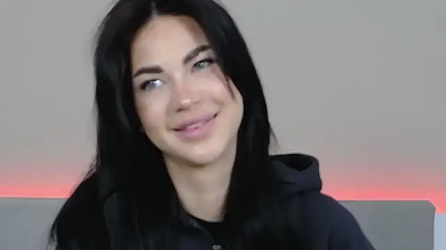 RachaelMils online show from February 17, 2026, 4:09 am