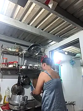 felicity chloe online show from April 4, 2026, 9:29 am