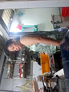 felicity chloe online show from April 7, 2026, 10:26 am