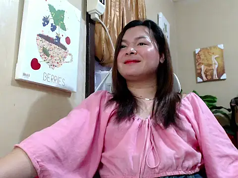 Snapshot of Misss_babe chatting on December 19, 2025, 2:24 pm Misss babe online show from December 19, 2025, 2:24 pm