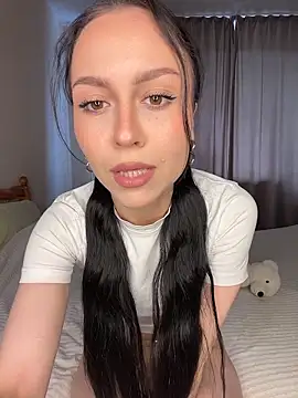 MonicaMercer online show from April 7, 2026, 8:04 am