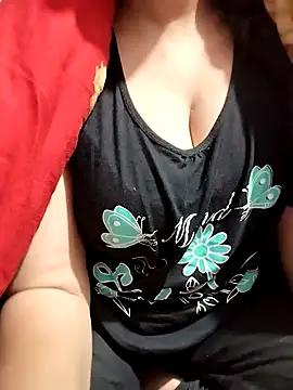 hottyrose69 online show from February 14, 2026, 12:40 am