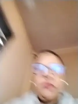 Carameloswing1 online show from December 18, 2025, 11:49 am