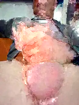 maaly1983 online show from April 28, 2026, 2:33 pm