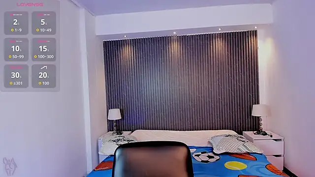 Snapshot of TiffanyHoustton chatting on March 25, 2026, 12:00 pm TiffanyHoustton online show from March 25, 2026, 12:00 pm