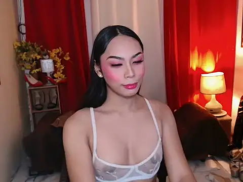 Snapshot of kylieEmparado chatting on June 17, 2026, 12:18 pm kylieEmparado online show from June 17, 2026, 12:18 pm