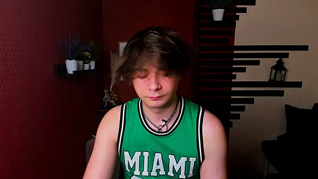 Snapshot of ErosPulseee chatting on December 14, 2025, 12:43 pm ErosPulseee online show from December 14, 2025, 12:43 pm