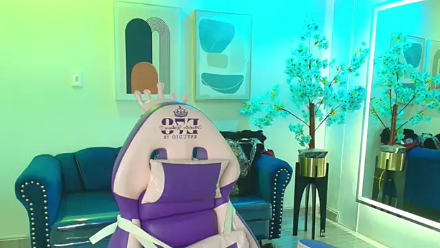 Snapshot of Nicole_sounders chatting on January 14, 2026, 12:00 pm Nicole sounders online show from January 14, 2026, 12:00 pm