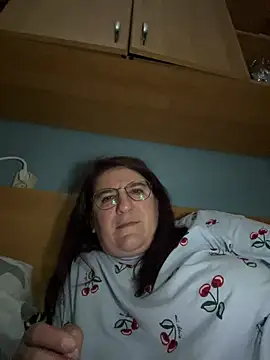 Dana92va online show from April 19, 2026, 6:43 pm