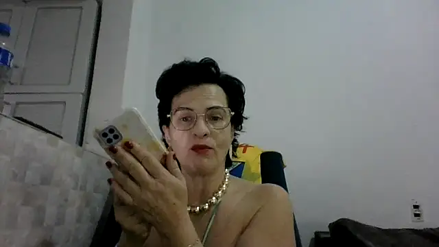 Luna-Hot0802 online show from June 24, 2026, 12:37 pm