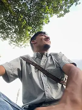 maxI dick33 online show from February 19, 2026, 10:17 pm