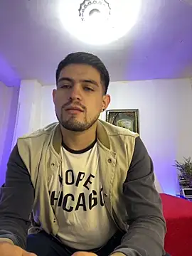 williamsmiiths16 online show from February 9, 2026, 1:15 pm