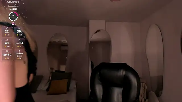 MadisonKane online show from March 22, 2026, 11:13 am