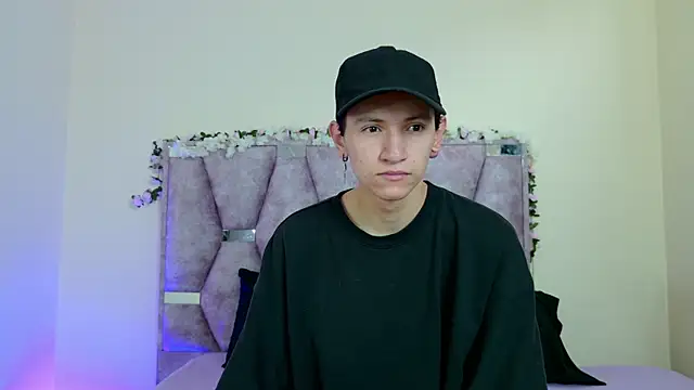 iris and damian online show from February 10, 2026, 5:17 pm