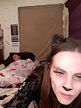 snowbird1117 online show from February 16, 2026, 3:24 am