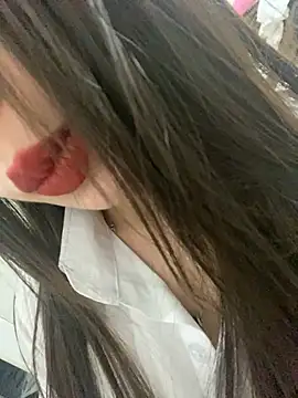 yaqing666 online show from February 8, 2026, 11:24 am