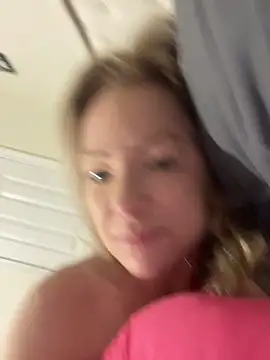 sinfulsara online show from December 18, 2025, 2:12 pm