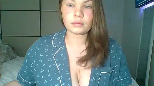 Snapshot of GEMMARMALADE chatting on May 16, 2026, 7:05 am GEMMARMALADE online show from May 16, 2026, 7:05 am